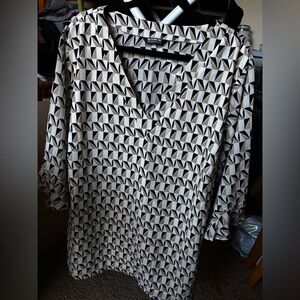 BloomChic Monochrome Geometric Blouse